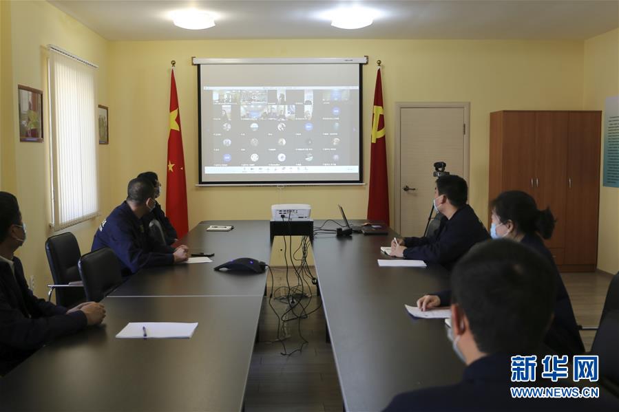 （國(guó)際疫情&middot;圖文互動(dòng)）（1）&ldquo;和祖國(guó)的專家聊一聊很安心&rdquo;&mdash;&mdash;記中國(guó)援哈薩克斯坦醫(yī)療隊(duì)指導(dǎo)同胞抗疫