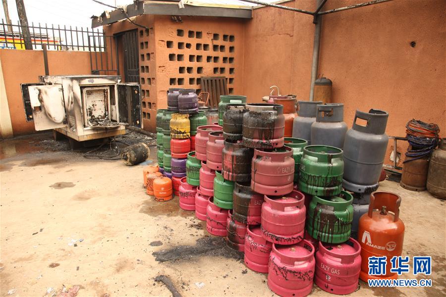 （國際&middot;圖文互動）（4）尼日利亞南部一燃?xì)庹颈ㄖ轮辽?人死亡