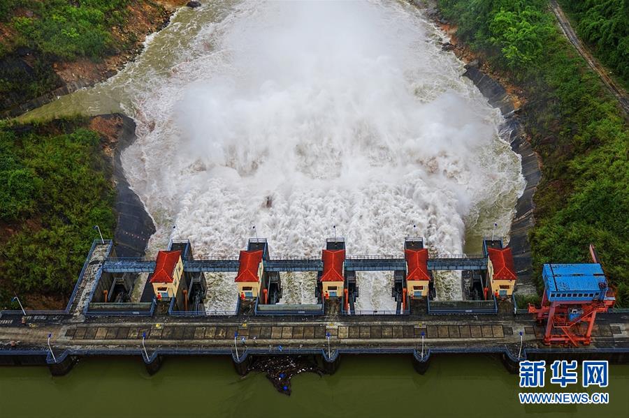 （國(guó)際&middot;圖文互動(dòng)）（5）通訊：踐行綠色發(fā)展　持續(xù)造福民生&mdash;&mdash;記中國(guó)華電柬埔寨額勒賽水電站項(xiàng)目