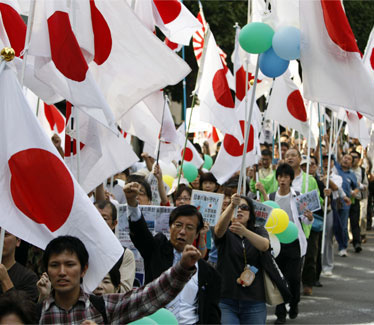 日右翼與新納粹能撇清嗎？