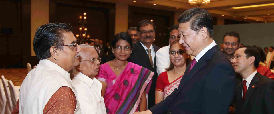 習(xí)近平會見印度友好人士、友好團體代表并頒發(fā)和平共處五項原則友誼獎