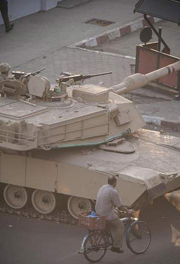 埃及重回軍人政治時(shí)代？